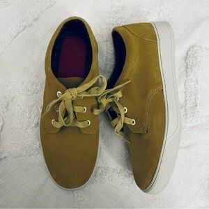 Bugatchi mens size 8 suede sneakers